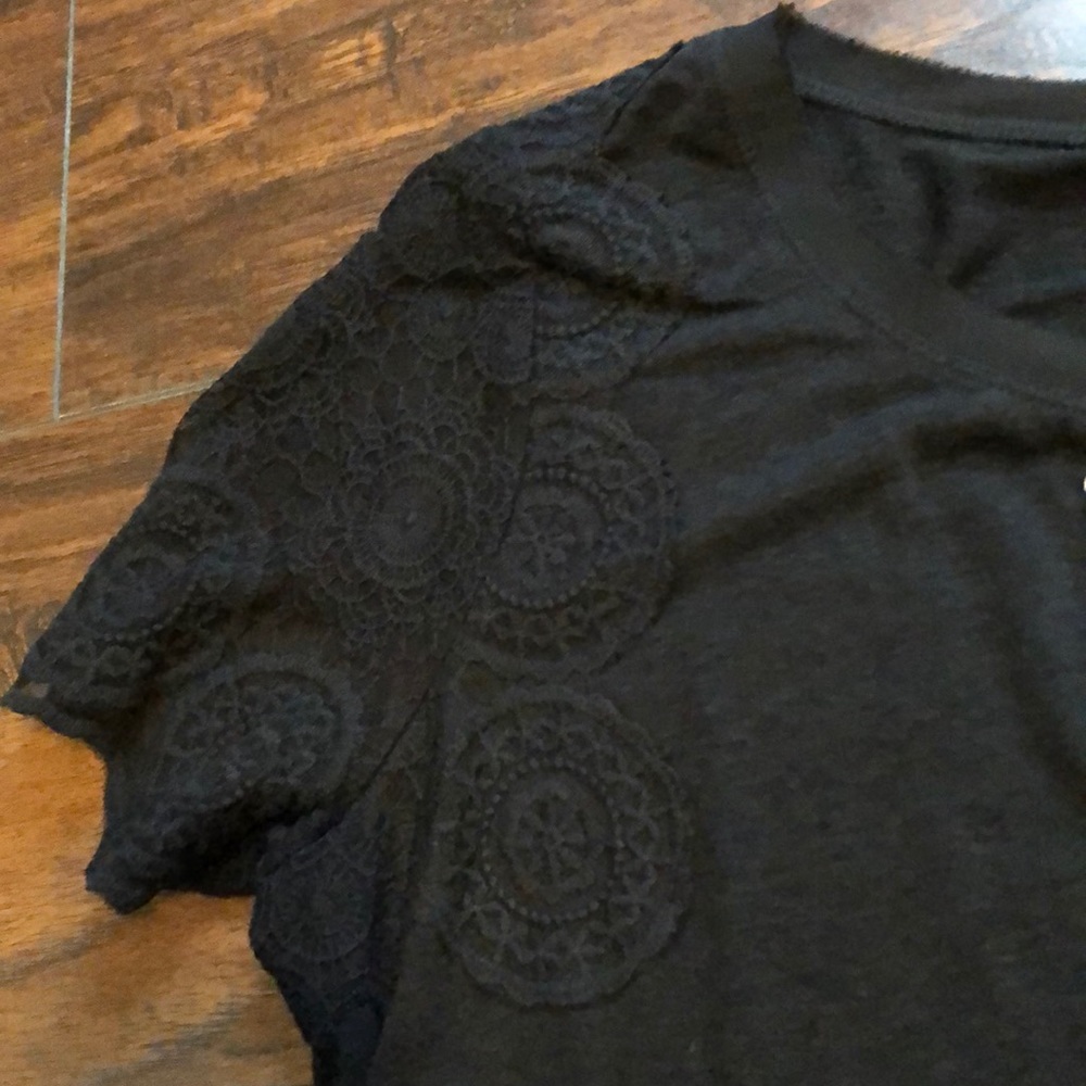 NYDJ Black & Lace Detail Short Sleeved Tee